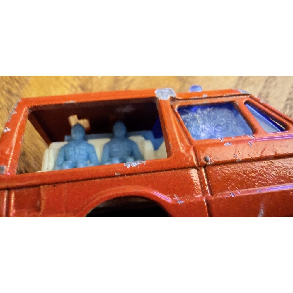 Vintage Majorette No.246 Red Range Rover fire engine - Picture 3 of 10